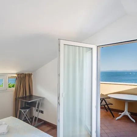Apartmentsgarda - Baia Del 5 * غارْدا